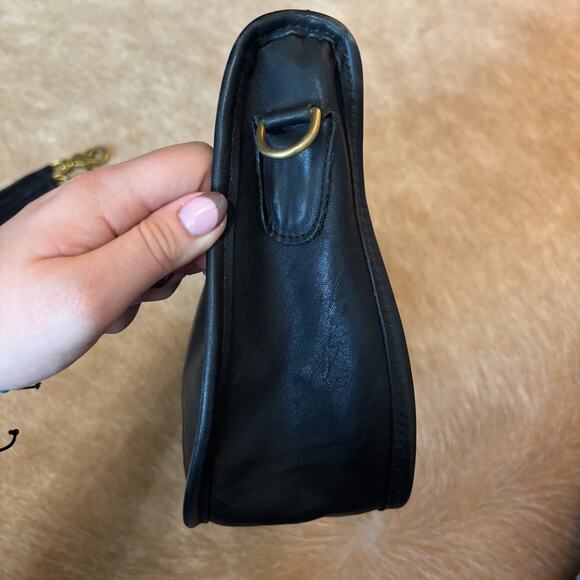 Vintage Coach Swinger - Picture 6 of 11